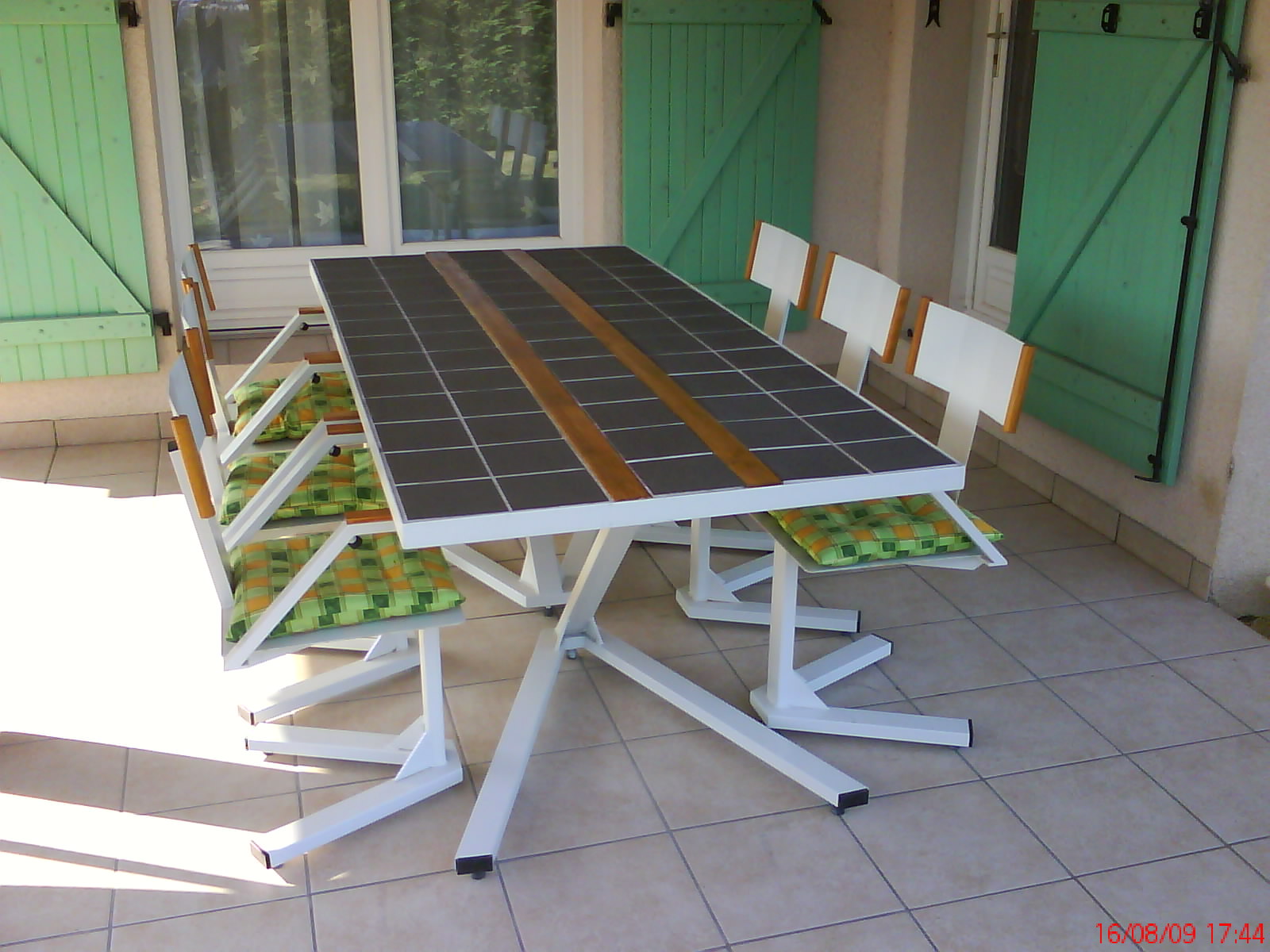 Table et chaise